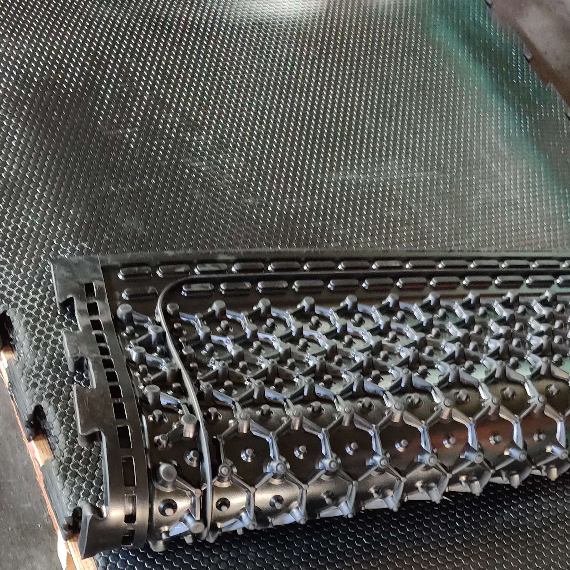 橡胶牛床垫  蜂窝型牛卧床垫  加厚橡胶垫 厂家云程