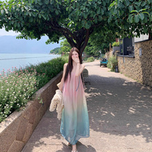 气质度假渐变吊带连衣裙女夏季2025新款宽松显瘦慵懒无袖韩系长裙