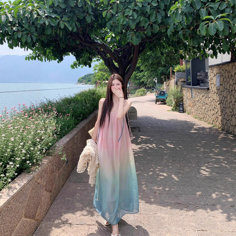 气质度假渐变吊带连衣裙女夏季2025新款宽松显瘦慵懒无袖韩系长裙|undefined
