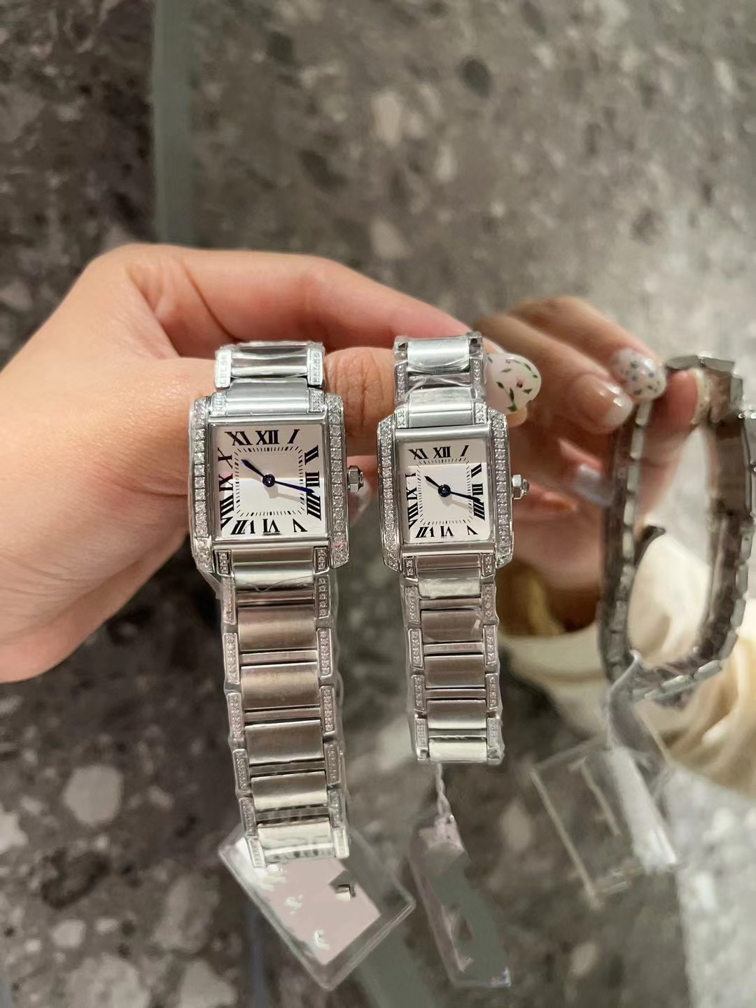 Unisex Quartz Wrist Watch Minimalist Blue Hands Square Dial_voghion.com