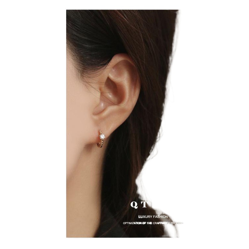 Latón chapado en oro/platino europeo y americano personalidad simple temperamento todo partido ZIRCON diamante incrustado mini pendientes hebilla del oído para las mujeres