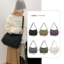 春夏新款防水尼龙布斜挎包大容量轻便女单肩包超轻泡芙系列托特包