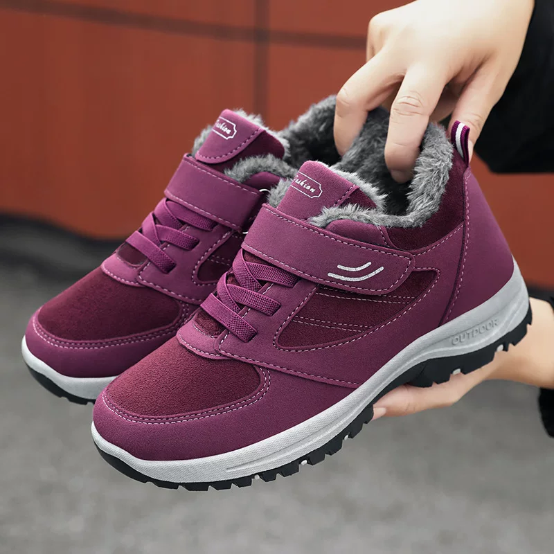 Cozy warm walking boots for leisure, comfortable fit for middle-aged wearers, direct factory sale