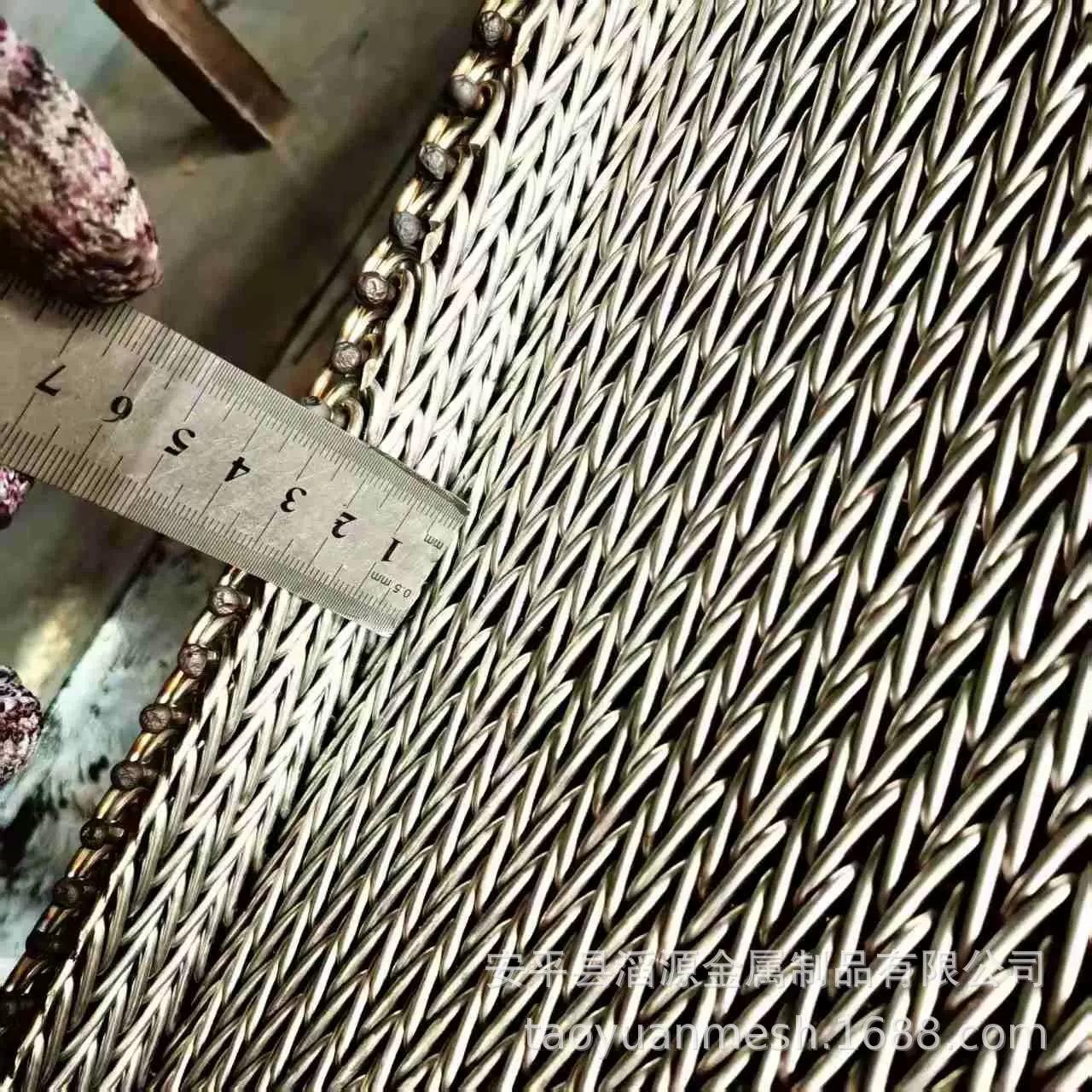 人字形网带药材烘干网链传送带小型紧固件热处理不锈钢输送网带