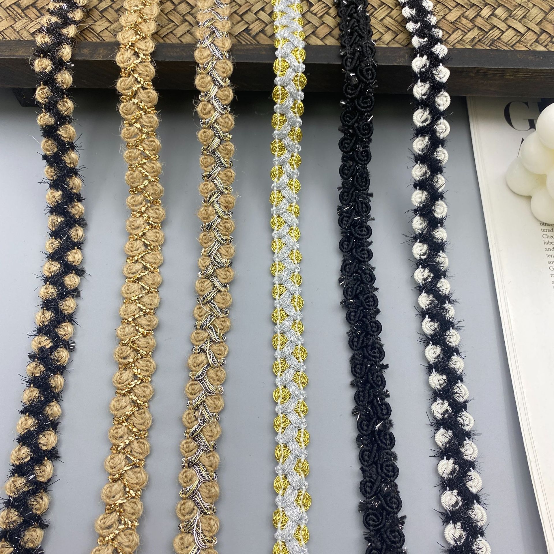 Otoño e invierno nuevo estilo fragancia pequeña cáñamo algodón encaje tejido bricolaje ropa adecuada puños falda accesorios de sombrero