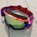 red and blue frame red