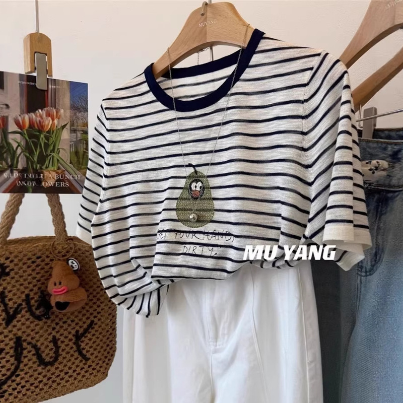 Interesting Avocado Color-Block Striped Short-Sleeve Knit Top for Women, Summer 2026 Thin Blouse