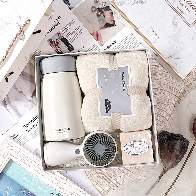 화이트 [304 빅벨리컵 + 화이트부채 + 쌀비누 + 화이트큐브]