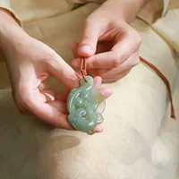 Фабрика Hetian Jade Store Ювелирные изделия из нефрита Натуральный нефрит Синьцзян Hetian Jade Синьцзян Qiemo Материал Плавающий сахар Цвет Феникс Подвеска