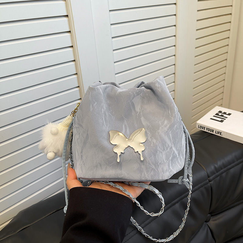 Mariposa metálica extranjera, cadena de cubo, bolso para mujeres, 2024 nuevo bolso de hombro de moda, bolso de mano, arte