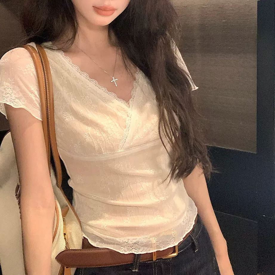温柔感收腰v领蕾丝衫女夏季新款设计感修身气质百搭上衣