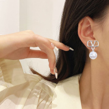 韩版女士小众轻奢耳环时尚设计个性简约精致耳饰女批发几何风