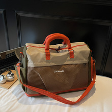 �\���٤��;���д�Ů������Ӗ����Ӿ�������г����ռ{б�汳��