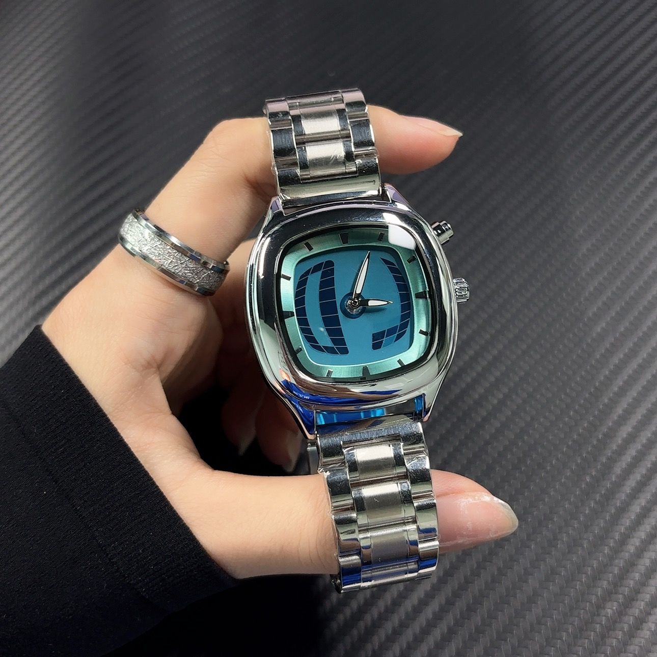 Millennium Retro Watch Women's Digital Dynamic High-End Niche Trend Non-Mechanical Fashion Couple Quartz Watch