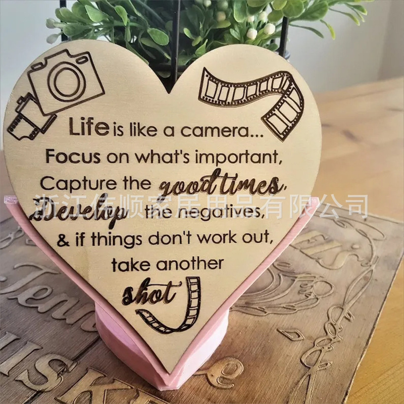 Wooden Love Heart Inspirational Gift for Friends Will Be Loved to Impressive Impression for Instruments Wooden Love Heart Inspirational Gift for Friends Will Be Loved to Impressive Impression for Instruments