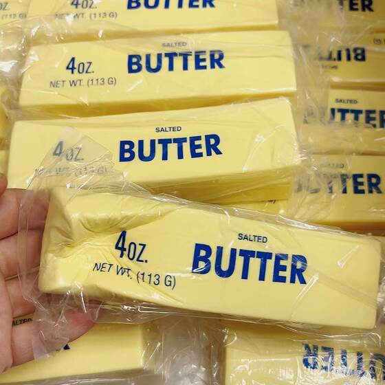 Wet Soft Slow Sticky Fragrant Soymilk Bread Slow Rebound Pinch Music Solution Decompression Model Props Wet Soft Hand Gift Items