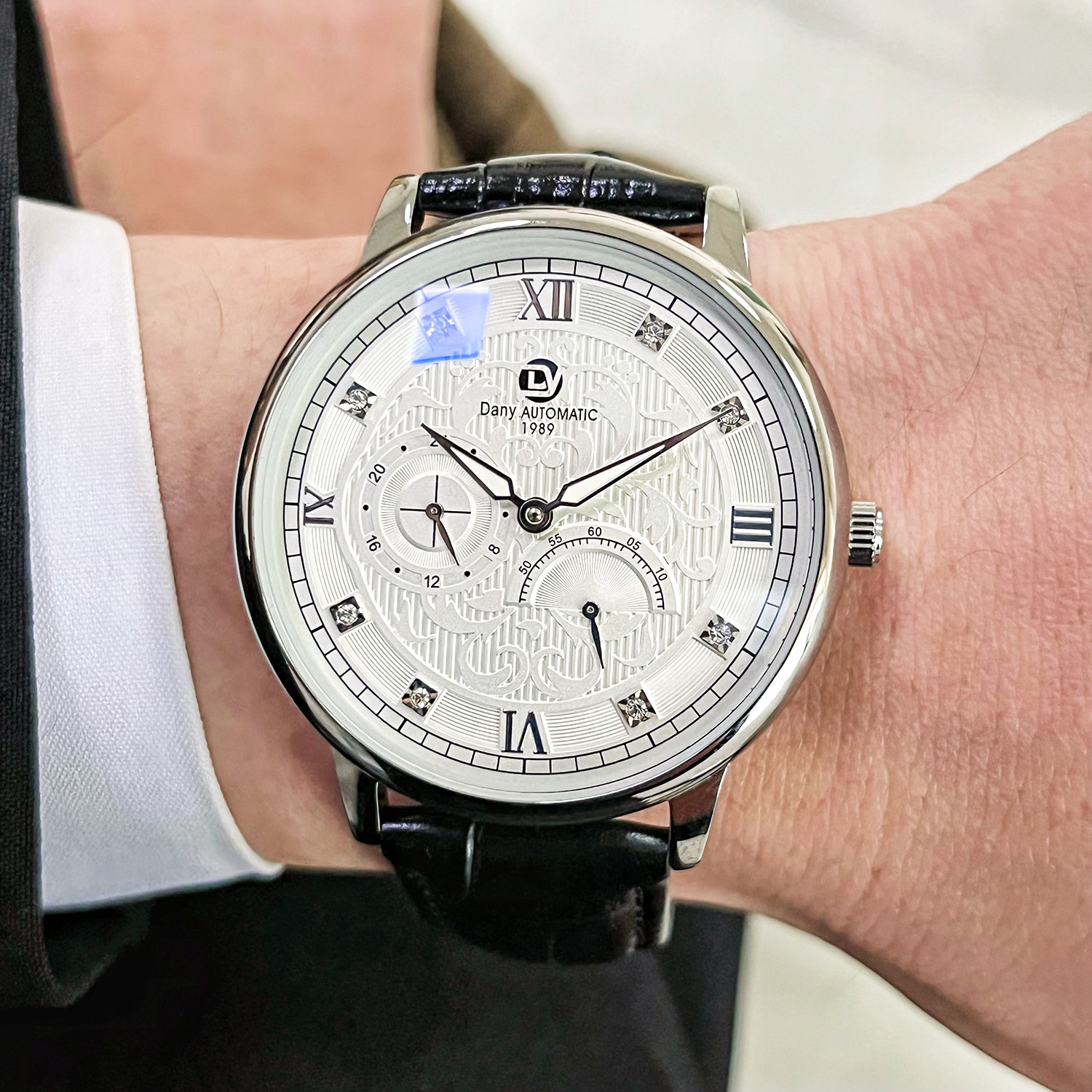 Relief Point Drill Fully Automatic Mechanical Simple White Versatile Men's Watch 24-Hour Small Second Dial 4 Hands_voghion.com