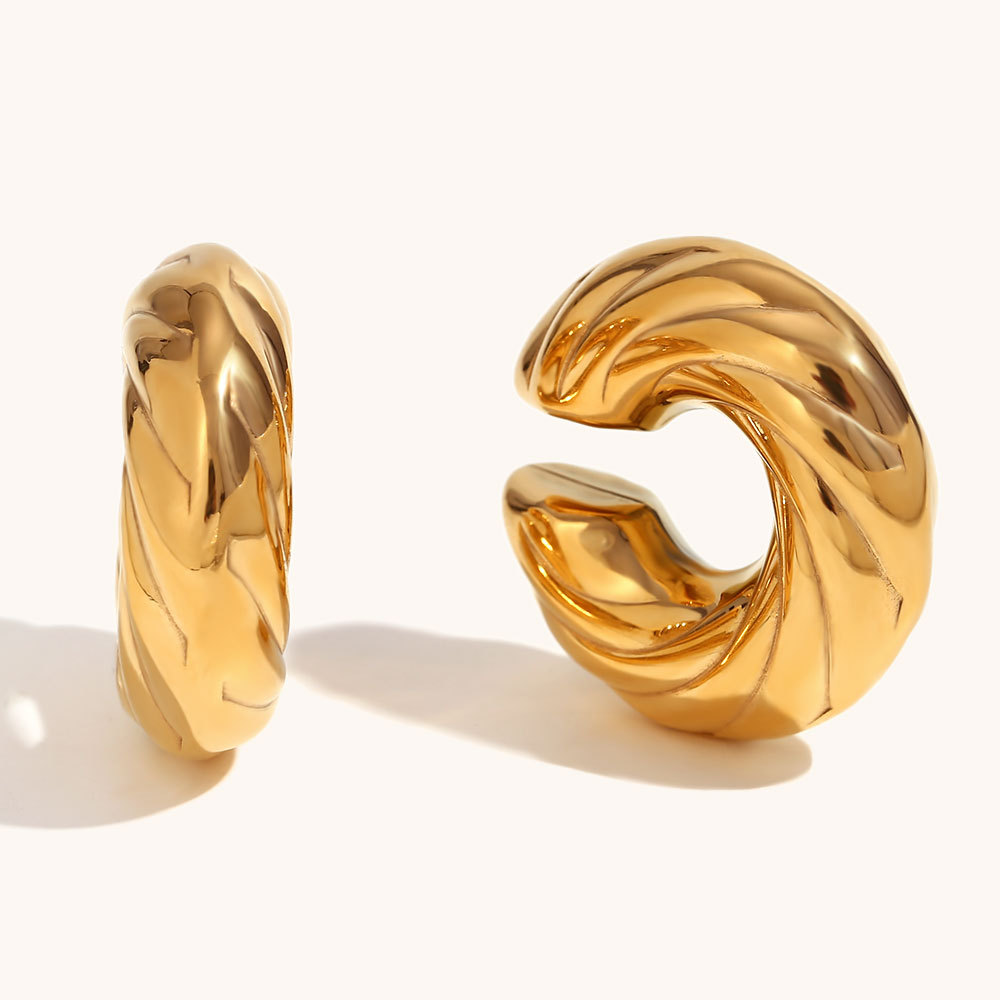 Daily, Street Occasion PVD Coated Real Gold Plated Solid Color Stainless Steel Simple Style Waterproof Non Tarnish Ear Cuffs