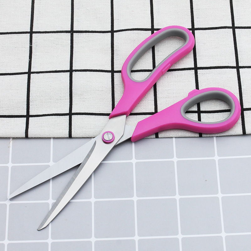 Productos calientes transfronterizos de 8.5 pulgadas tijeras de oficina de acero inoxidable tijeras domésticas multipropósito mangos cómodos tijeras de costura hechas a mano