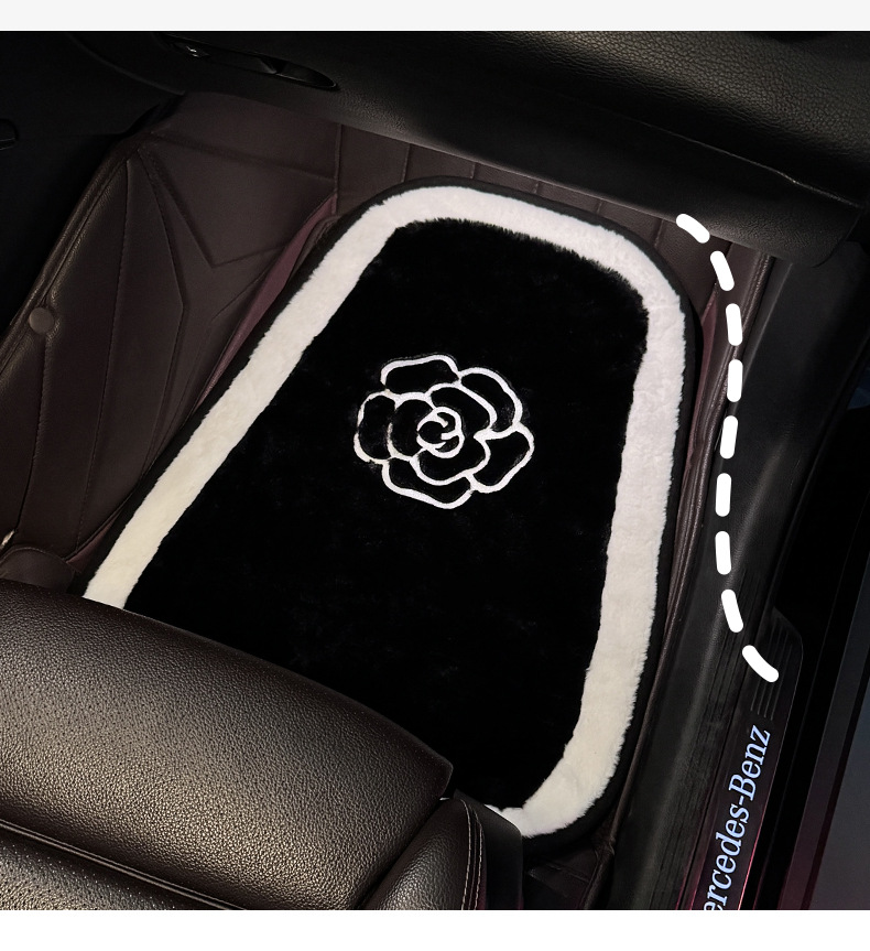 Car Foot Mat Camellia Flower Plush Foot Mat for Passenger Seat Car Carpet-Style Warm Mat Car Decoration for Women
