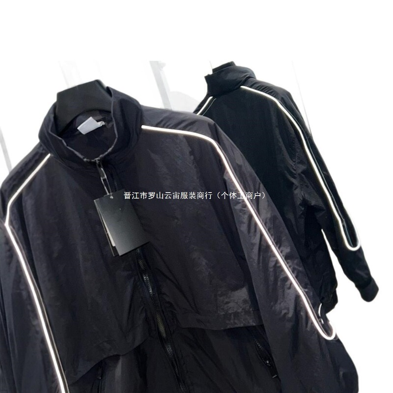 Nylon 40D wrinkled texture embroidered logo reflective stripe jacket stand-up collar windbreaker jacket windproof coat 8622 Nylon 40D wrinkled texture embroidered logo reflective stripe jacket stand-up collar windbreaker jacket windproof coat 8622
