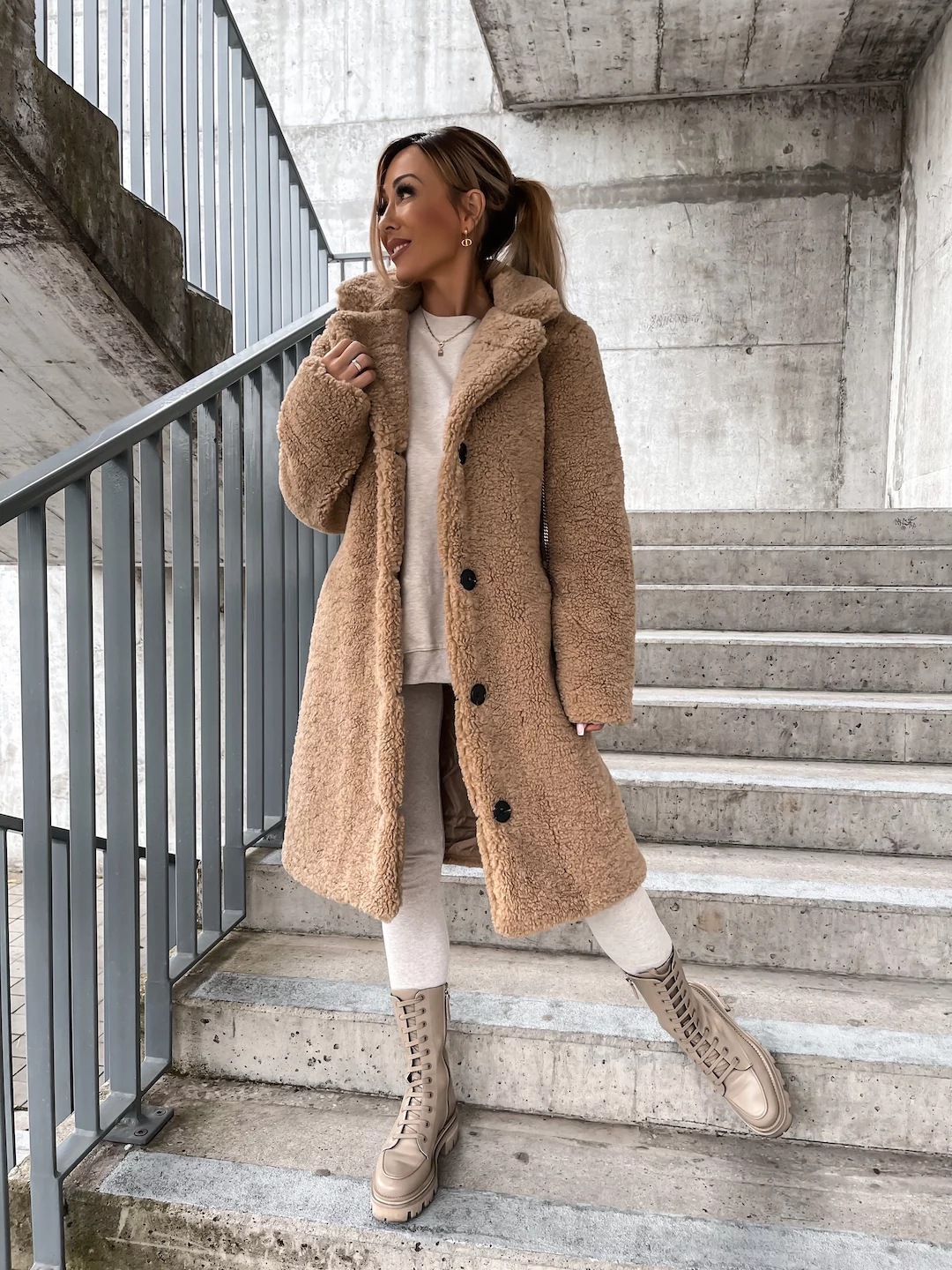 Women'S Fashion Solid Color Single Breasted Coat Woolen Coat display picture 3