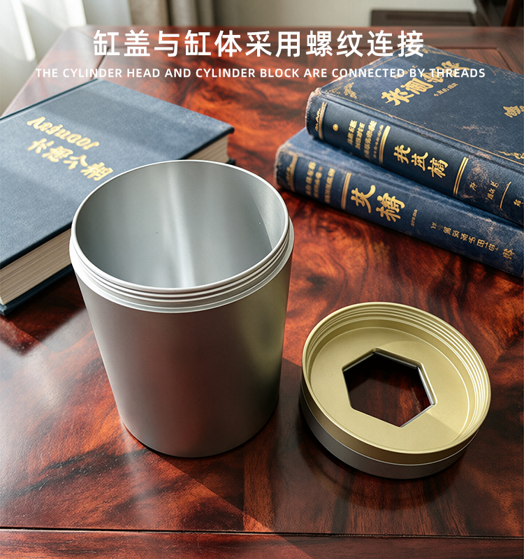 Rotatable and collapsible aluminum alloy car ashtray with cover, anti-ash scattering and anti-fall, high-end ashtray for living room and home use