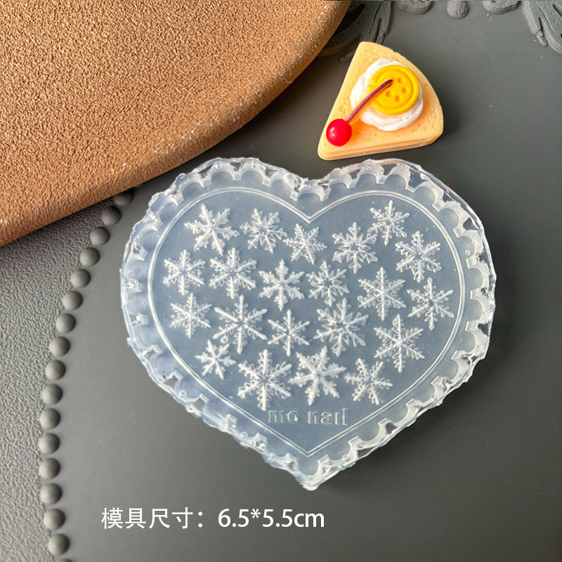 Venta caliente transfronteriza molde de manicura de alta transparencia animal de dibujos animados oso bowknot ramo DIY modelo de manicura en relieve tridimensional