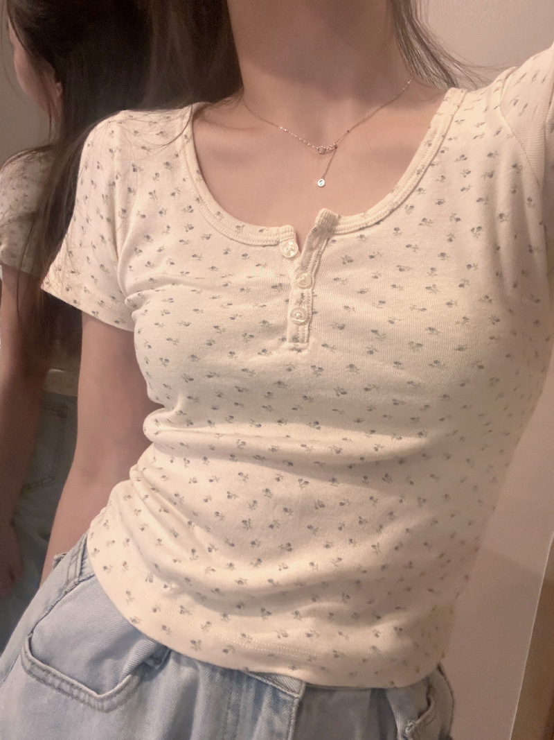 复制_u领碎花短袖正肩短款上衣女夏季2024年.jpg