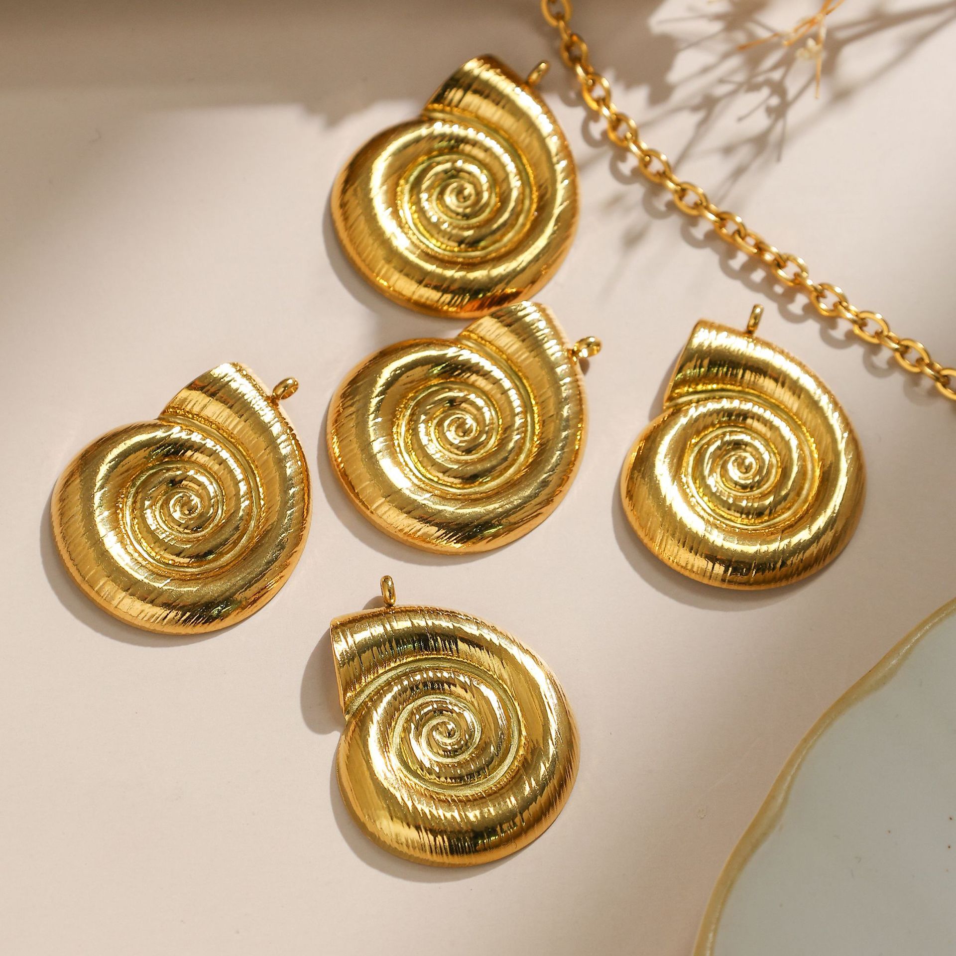 All Seasons Season 5 PCS/Package 304 Stainless Steel Solid Color Pendant