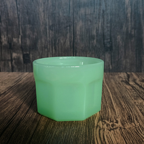 Retro glass wine dispenser green jade Guanyin bottle vase liquor dispenser wine glass water cup medieval cup home ornaments