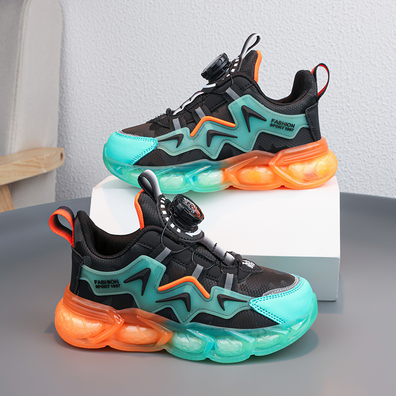 Zapatos DE LOS NIÑOS otoño y el invierno nueva malla giratoria hebilla de cuero los niños zapatillas medio y grandes los zapatos de viaje las niñas ocasionales