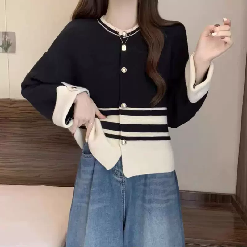圆领小香风毛衣女长袖外套秋冬新款软糯宽松韩版撞色条纹针织开衫