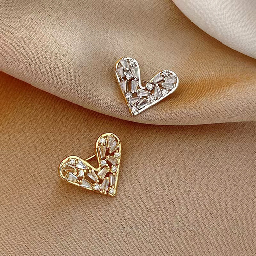 Love anti-exposure buckle small brooch fashion collar pin cheongsam clothing versatile mini corsage women's cardigan pin