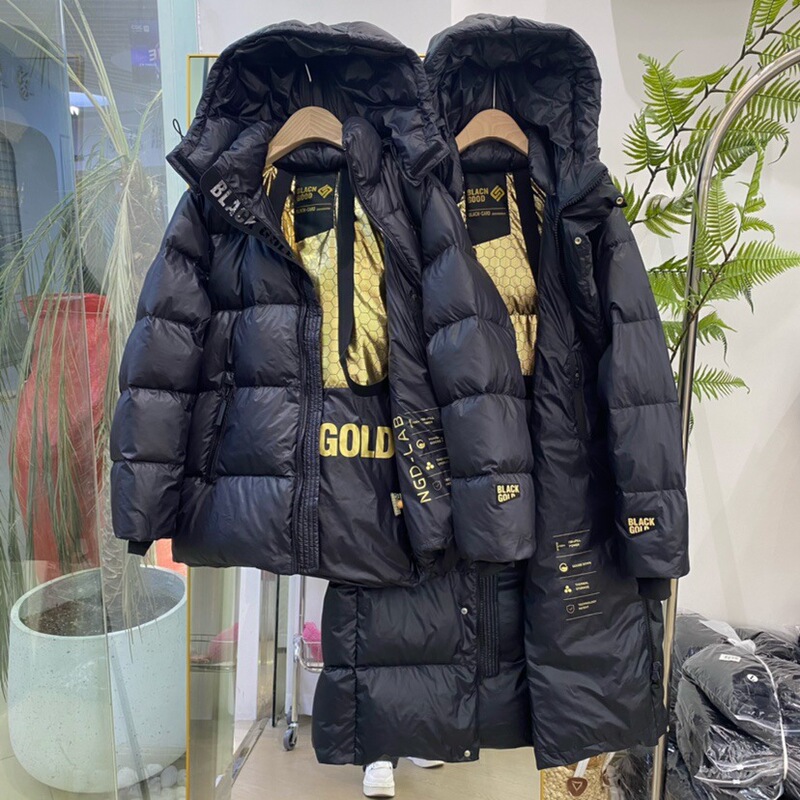 Black White Duck down Over-The-Knee Long Walking down Jacket with Velvet and Thickened Hood for Couples and Women Without Washing