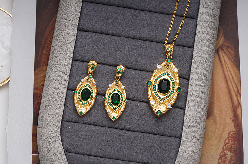 Fashion Oval Copper Inlay Zircon Necklace 1 Piece