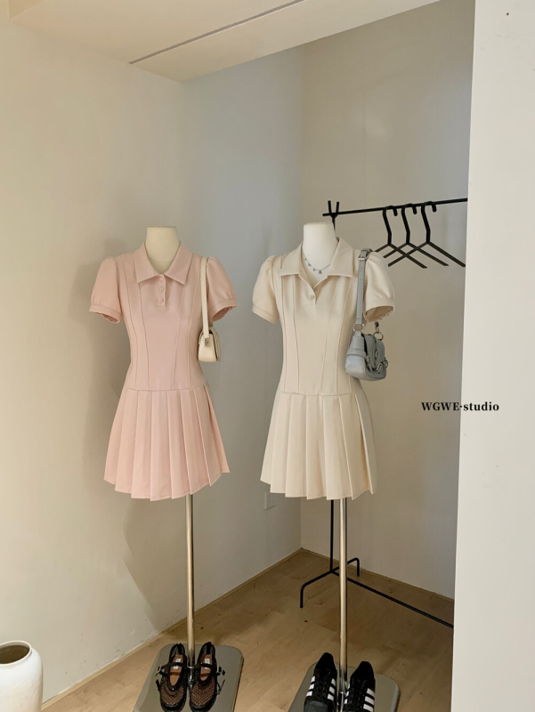 WGWE 夏レディース韓国スポーツスタイルシンプルで多用途な痩身ピンチウエストショートポロプリーツドレス W6269|undefined