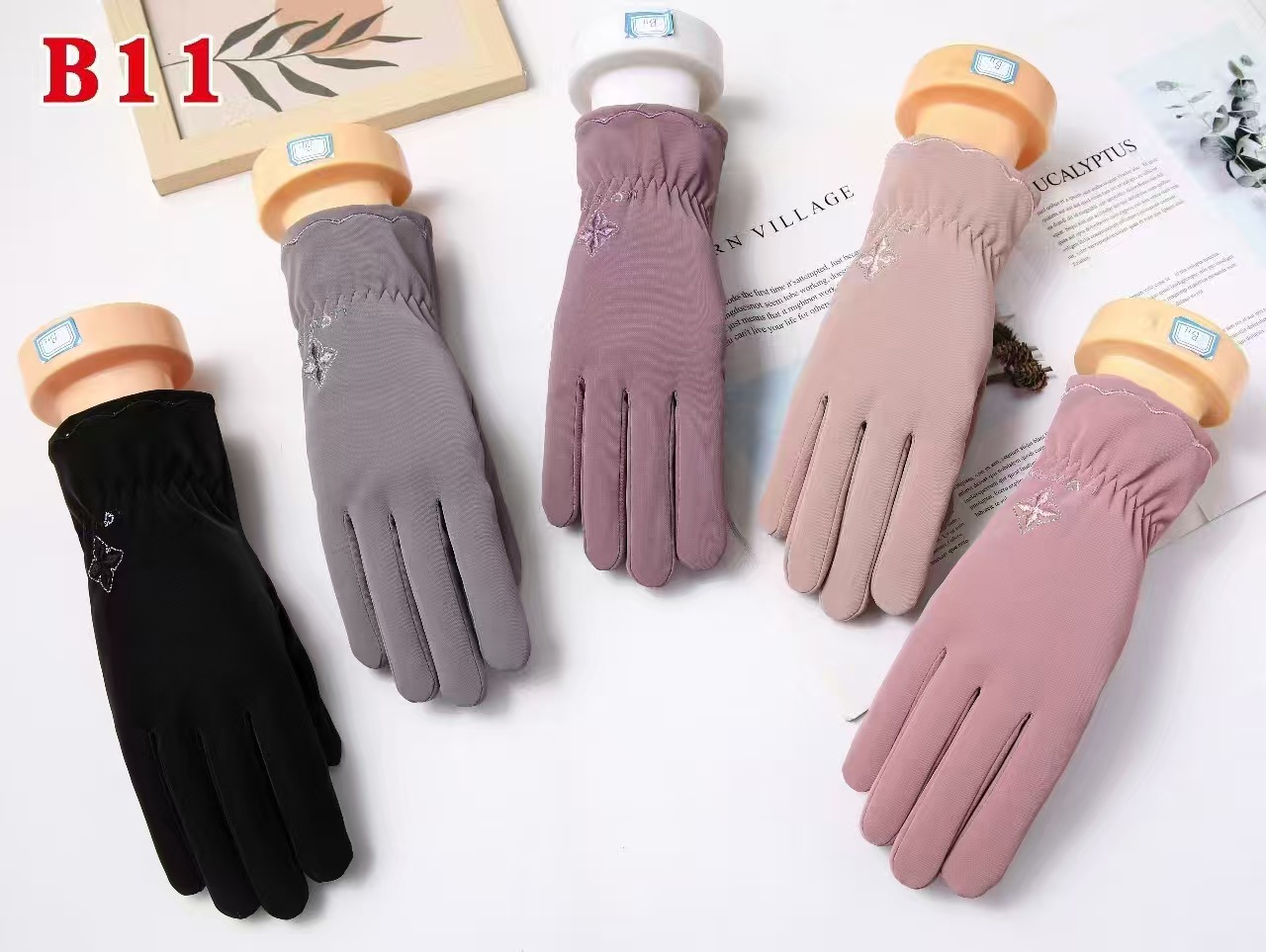 Guantes de invierno para mujer forrados de lana engrosada estudiante cálido resistente al frío pantalla táctil conducción guantes de coche eléctrico al por mayor