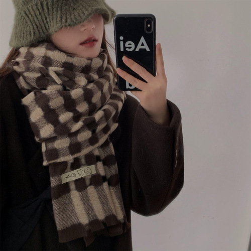 New plaid scarf for women in autumn and winter Korean style high-end versatile student scarf thickened warm shawl trend