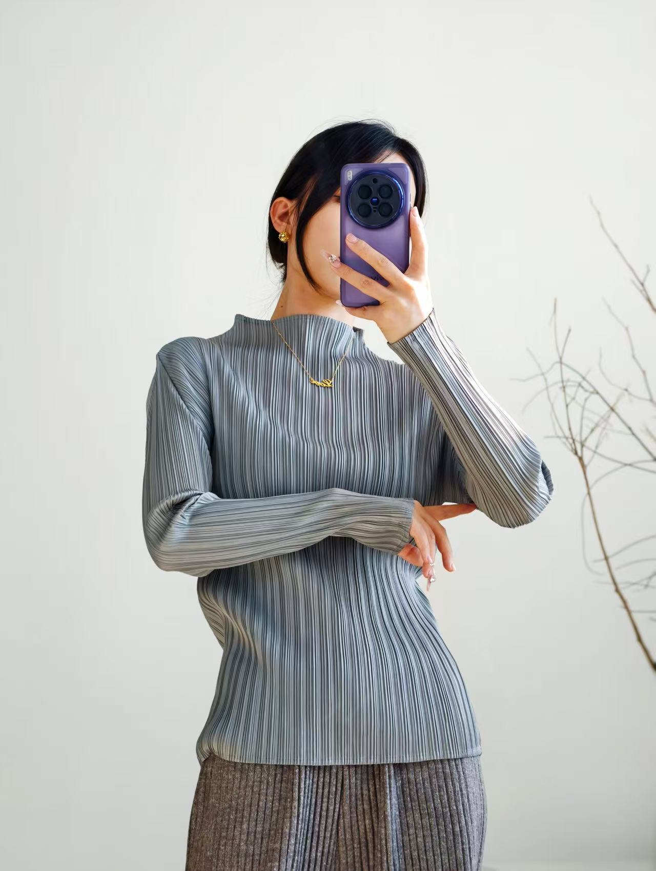 회색