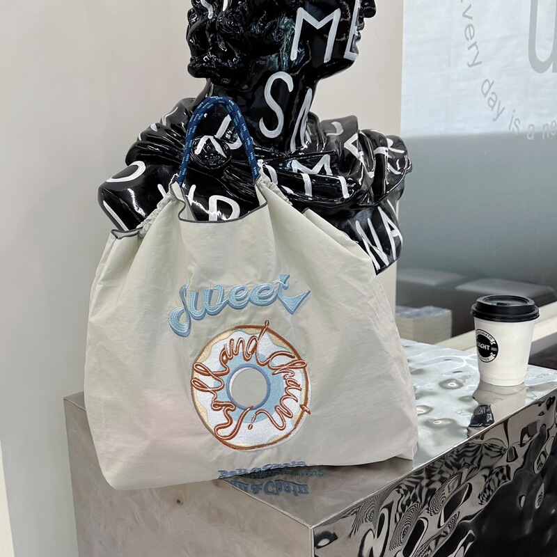 Japanese homemade ball chain eco-friendly shopping bag nylon embroidered hand canvas bag nylon shopping bag