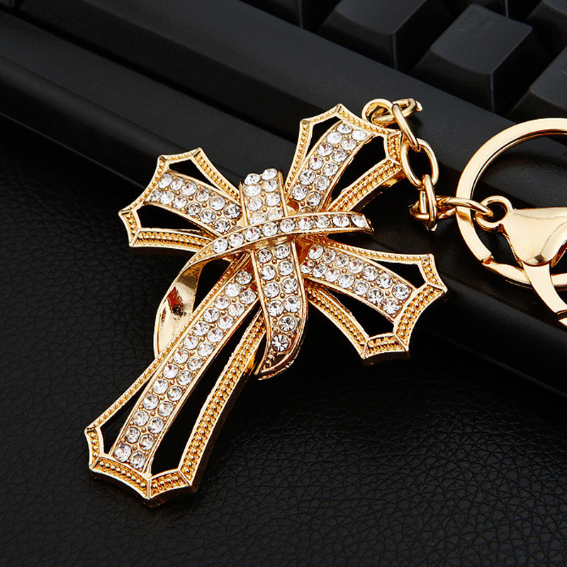 Diamond Cross Car Keychain Metal Cute Men's and Women's Bag Pendant Key Chain Ring Creative Gift Wholesale