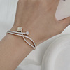 White golden universal women's bracelet, four-leaf clover, pink gold, simple and elegant design, does not fade