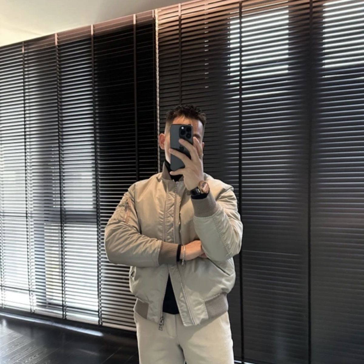 가벼운 럭셔리 간단한 가을과 겨울 하이 퀄리티 파일럿 바느질 코튼 자켓 남성 패션 트렌디 한 느슨한 코튼 재킷