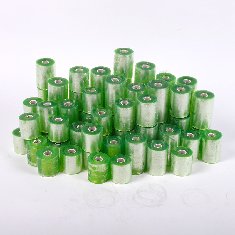 Fábrica al por mayor película de bobinado de PVC autoadhesiva película de injerto de alambre película de plástico verde embalaje transparente película de estiramiento transparente