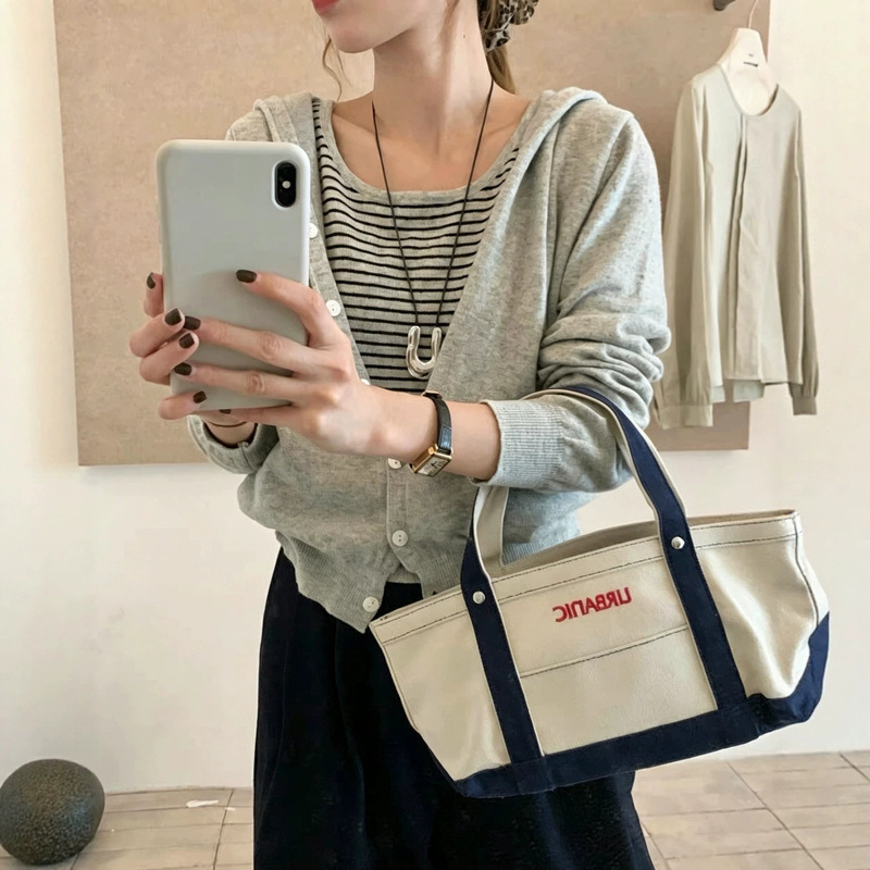 Korean style! 2026 Autumn New Korean-style Round Neck Buttoned Loose Wool Knit Cardigan for Women Korean style! 2026 Autumn New Korean-style Round Neck Buttoned Loose Wool Knit Cardigan for Women