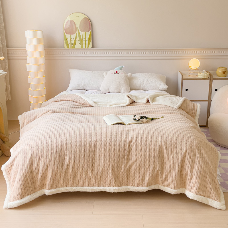 Nueva manta de piel de conejo gruesa de doble capa manta de felpa de conejo cálida de otoño e invierno manta de regalo de terciopelo de leche fabricante al por mayor