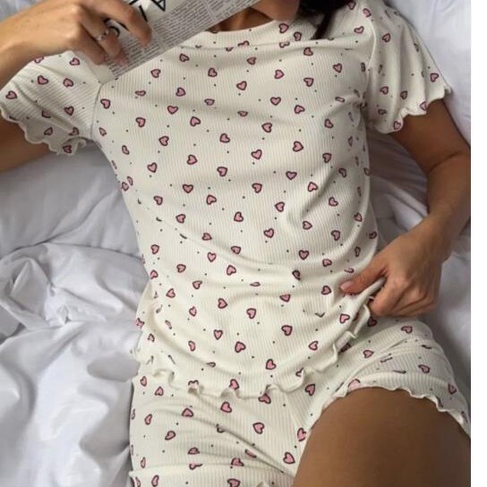 2026 Autumn New Sweet Short-Sleeve Pajama Set for Women, Cross-Border European and American Style, Heart Design, Slimming, High-End Home Wear 2026 Autumn New Sweet Short-Sleeve Pajama Set for Women, Cross-Border European and American Style, Heart Design, Slimming, High-End Home Wear