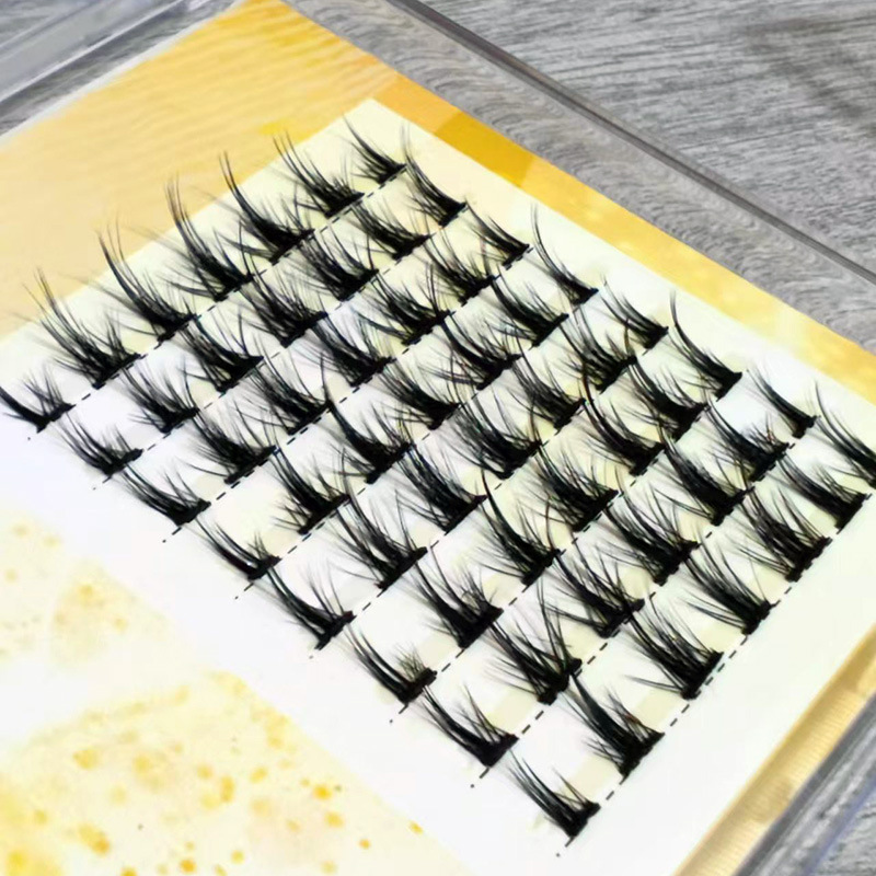 8 filas de pequeños demonios B09