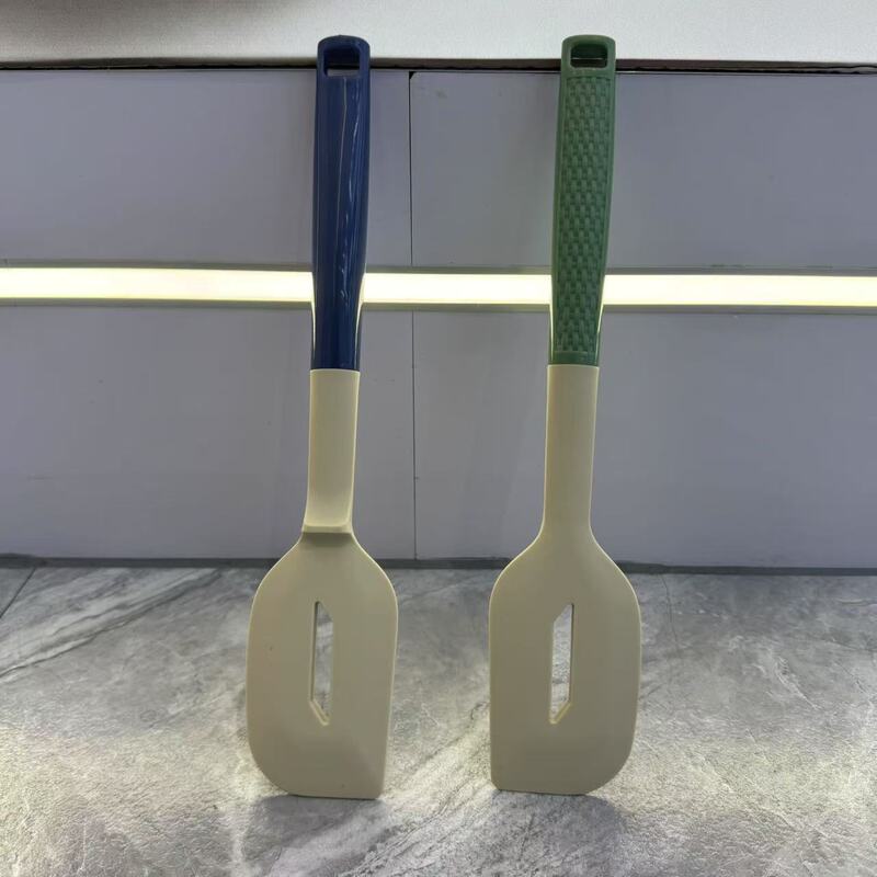 編み柄の取っ手のスクレーパーの艾拓斯の食品級のシリコンの高温の商超展示の箱の包装のG6547|undefined